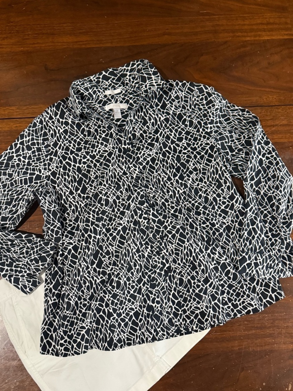Chico's Animal Print Button Down Top Large Size 2